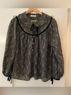 Doen York Blouse in Green Black Paisley Print with Velvet Trim Sz S